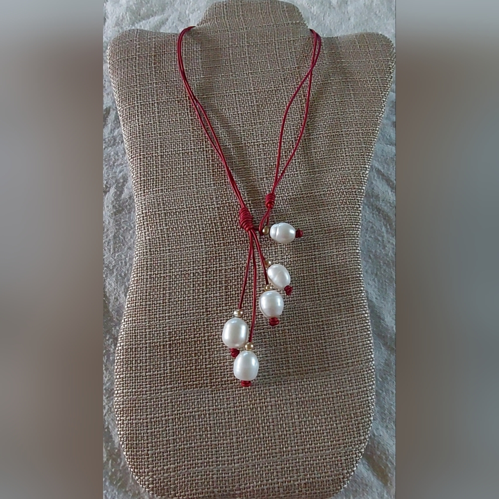 New Handmade 2-Way White & Gold Pearl & Red Leather Necklace